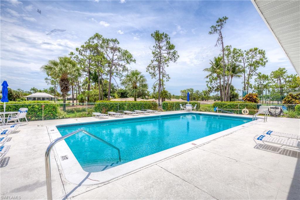 ST REGIS CLUB - Residential Lease