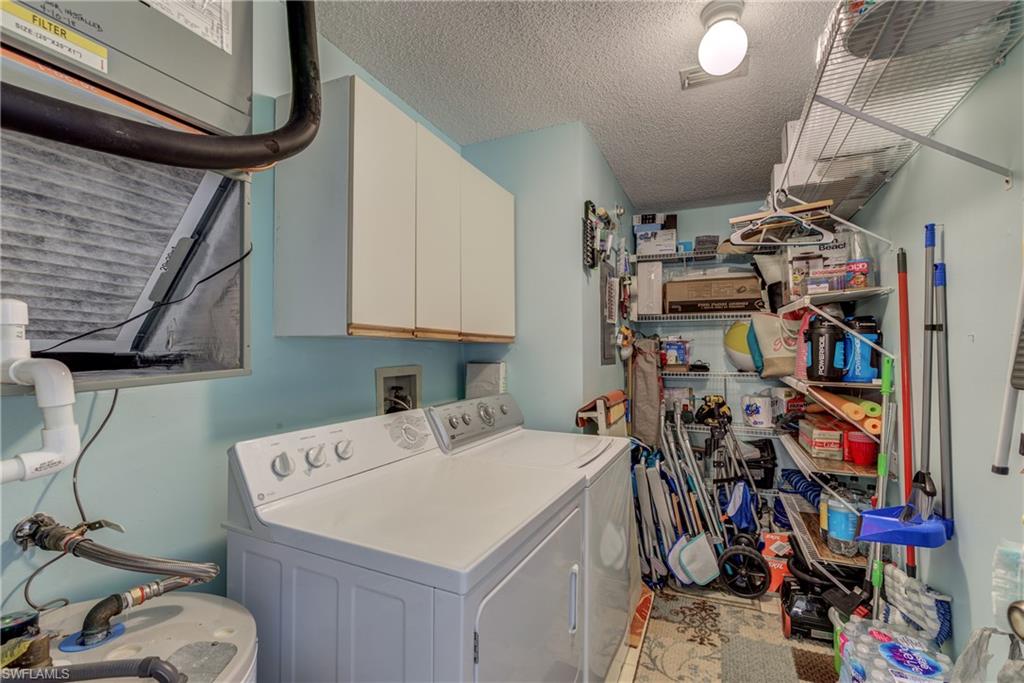 ST REGIS CLUB - Residential Lease