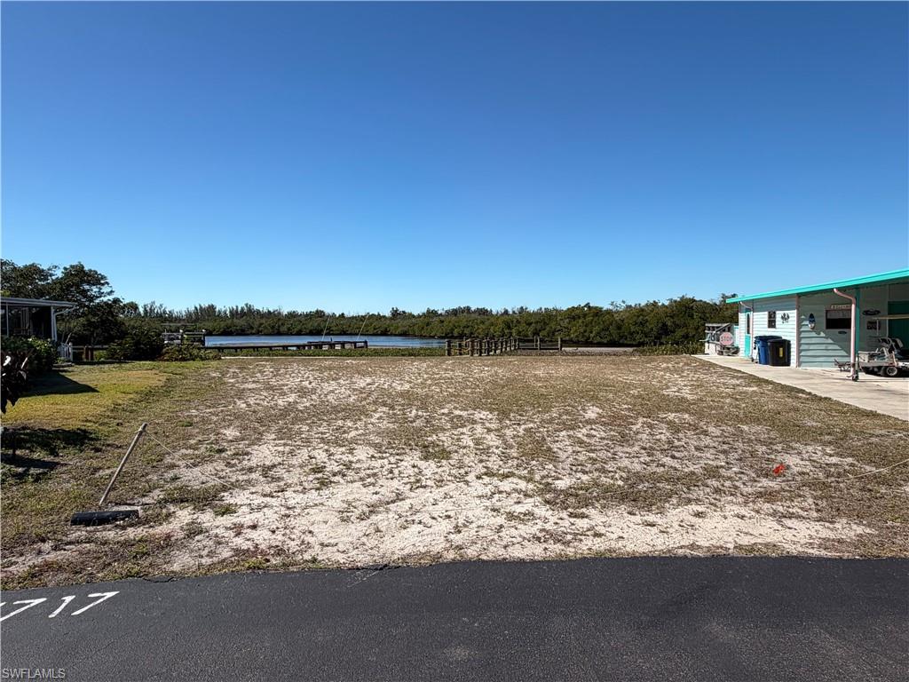 SPRING CREEK VILLAGE - Land