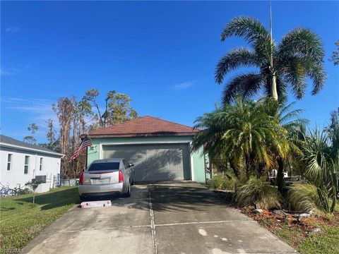 A home in NAPLES