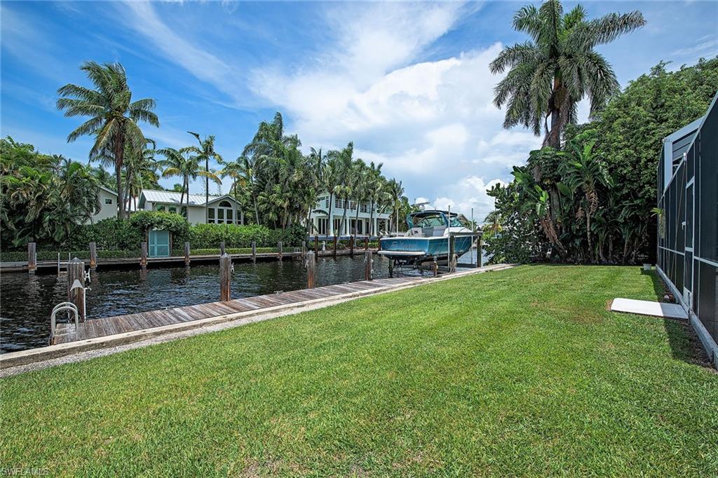 AQUALANE SHORES - Residential