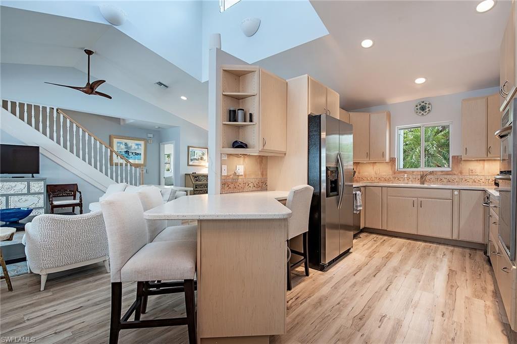 AQUALANE SHORES - Residential