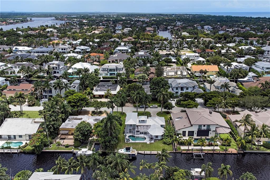 AQUALANE SHORES - Residential