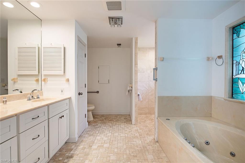 AQUALANE SHORES - Residential