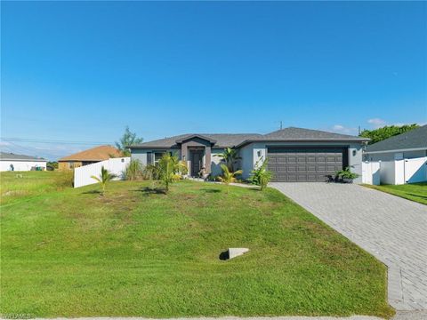 2737 NE 2nd PL CAPE CORAL FL 33909