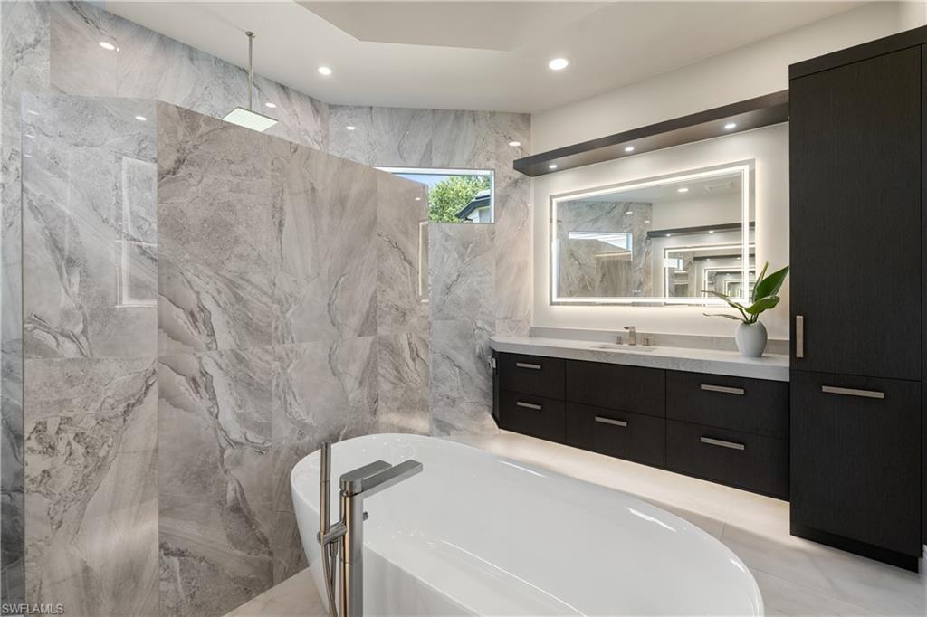 SUNSET TRACE - Residential