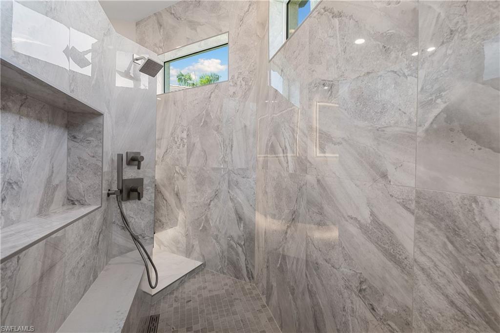 SUNSET TRACE - Residential