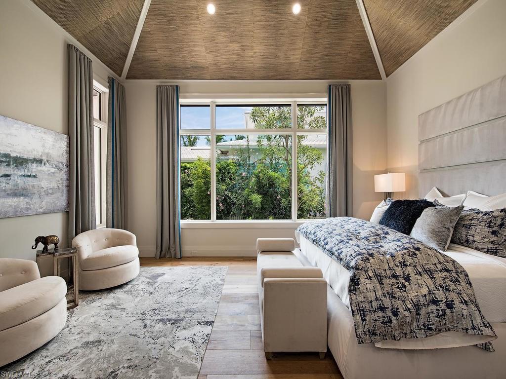 OLDE NAPLES - Residential