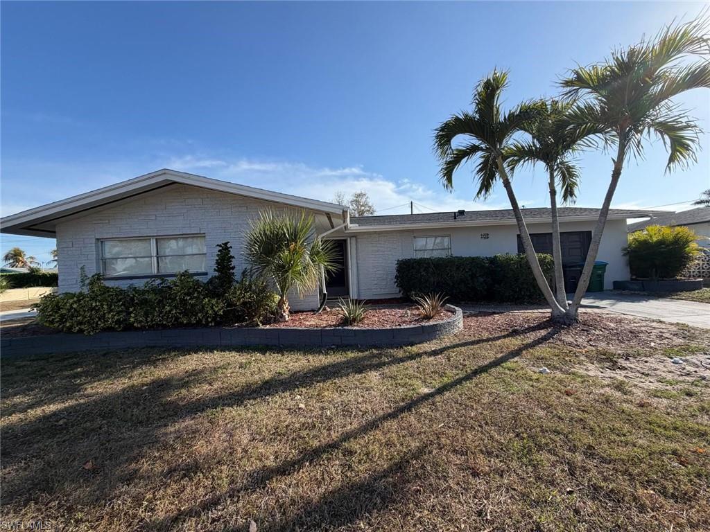 CAPE CORAL - Residential Lease