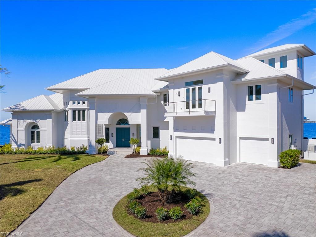 TOWN AND RIVER - Residential