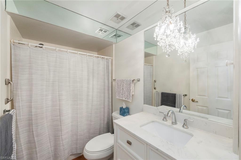 LAKEWOOD VILLAS - Residential