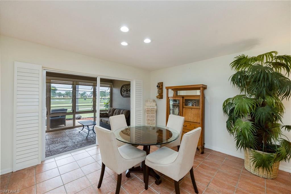 LAKEWOOD VILLAS - Residential