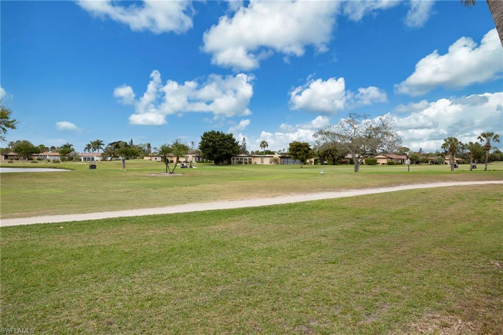 LAKEWOOD VILLAS - Residential