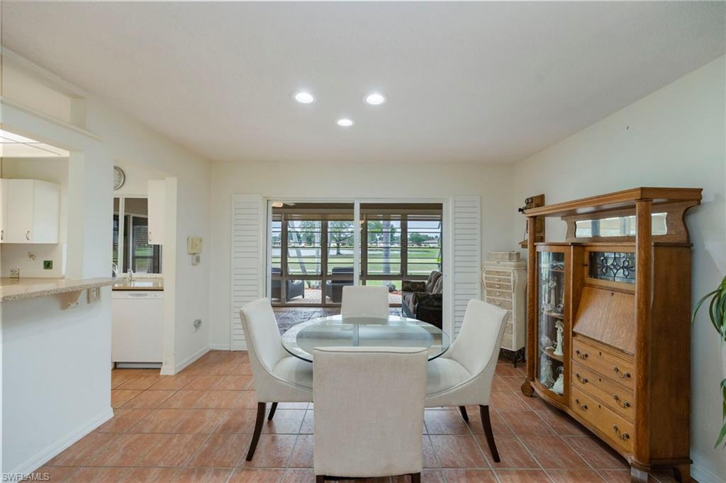 LAKEWOOD VILLAS - Residential