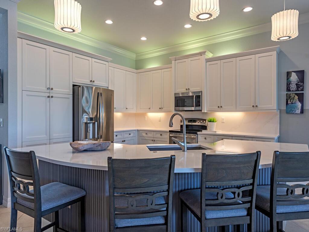 RIVERSTONE - Residential