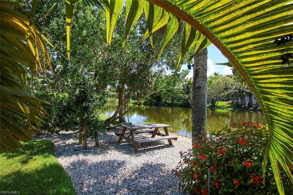 EAST ROCKS - Residential