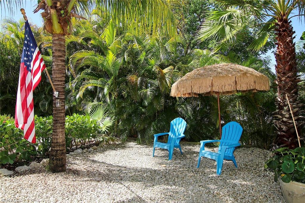 EAST ROCKS - Residential