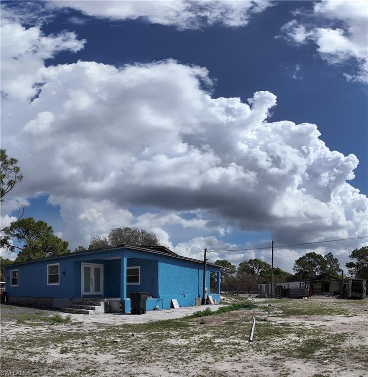 MONTURA - Residential