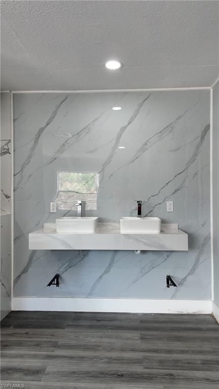 MONTURA - Residential