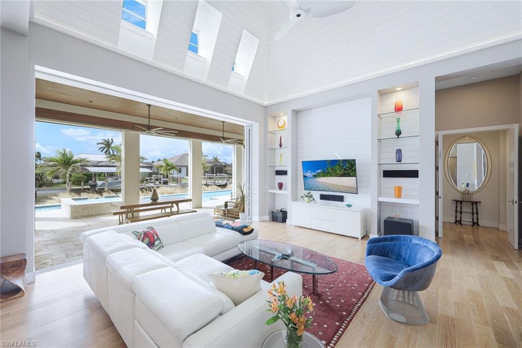 MARCO ISLAND - Residential