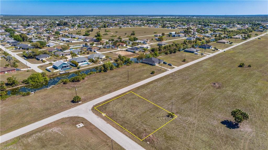 CAPE CORAL - Land