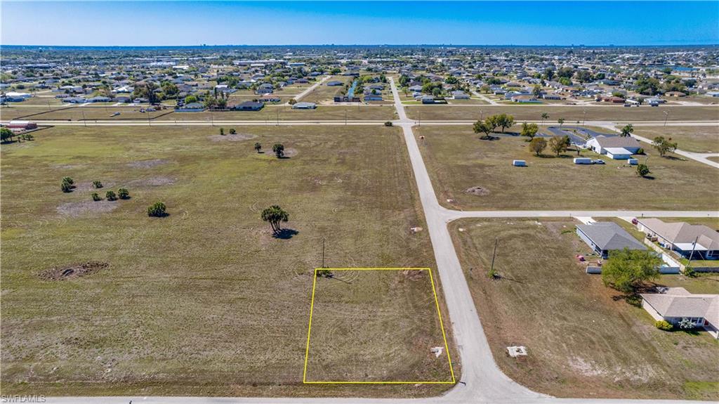 CAPE CORAL - Land