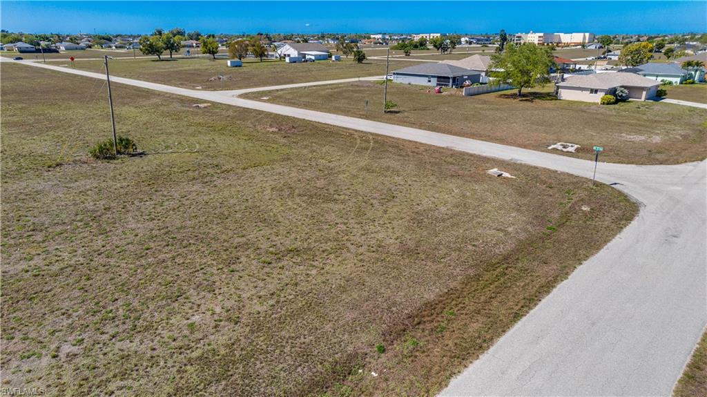 CAPE CORAL - Land