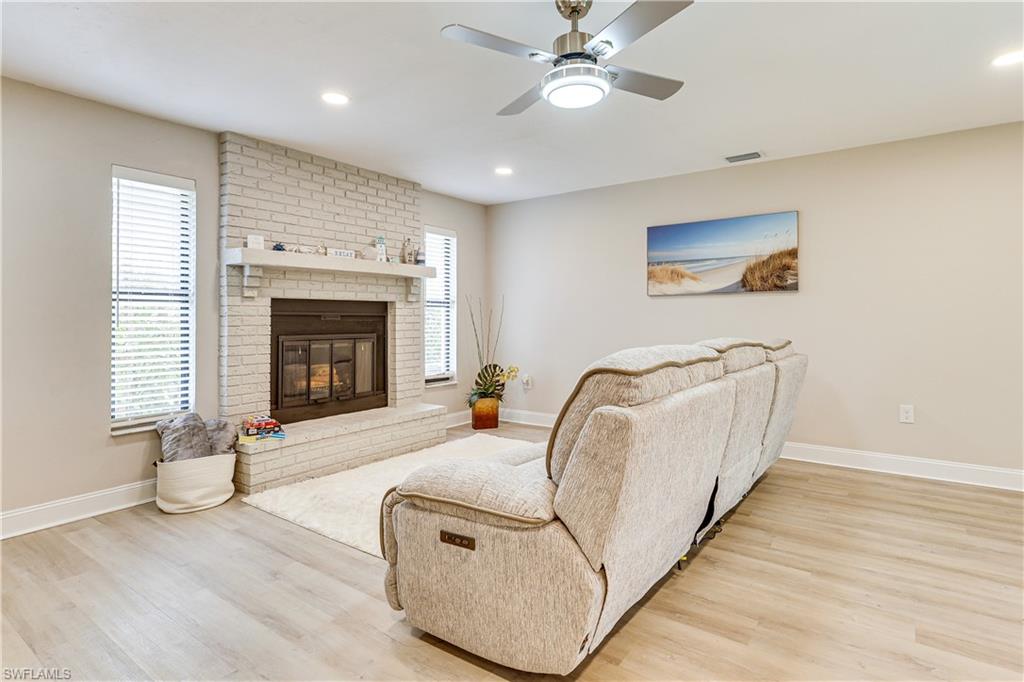 ISLAND PARK WOODLANDS - Residential