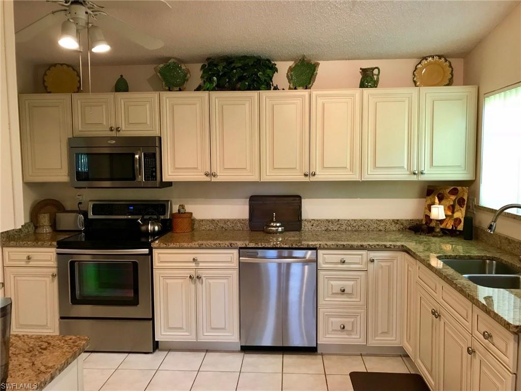 ROYAL WOODS - Residential