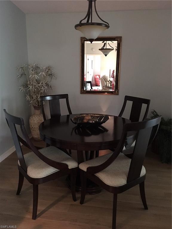 ROYAL WOODS - Residential