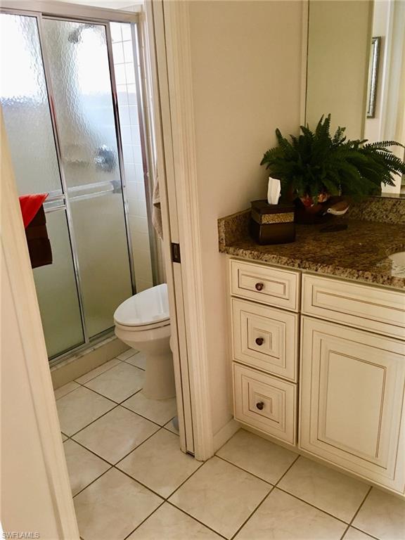 ROYAL WOODS - Residential