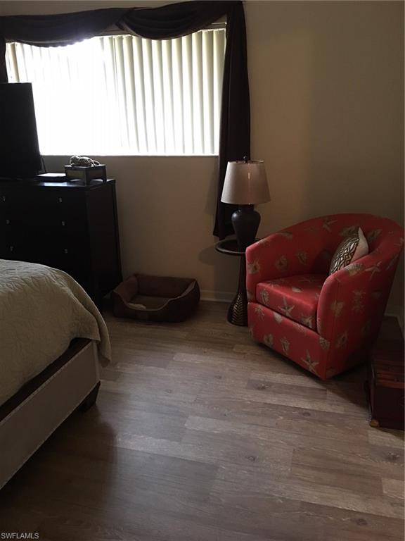 ROYAL WOODS - Residential