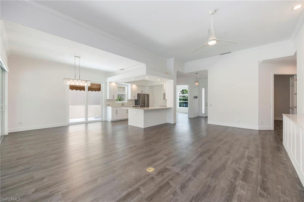 VILLAGE WALK - Residential