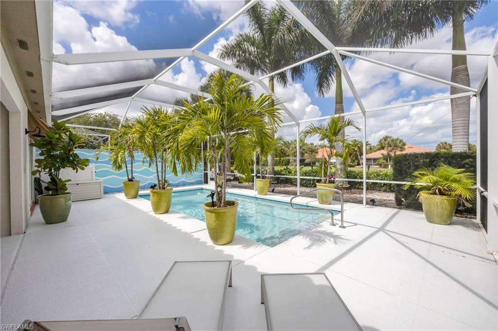 VILLAGE WALK - Residential