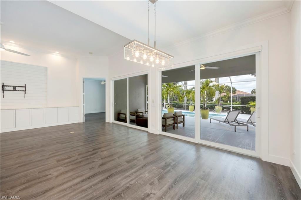 VILLAGE WALK - Residential