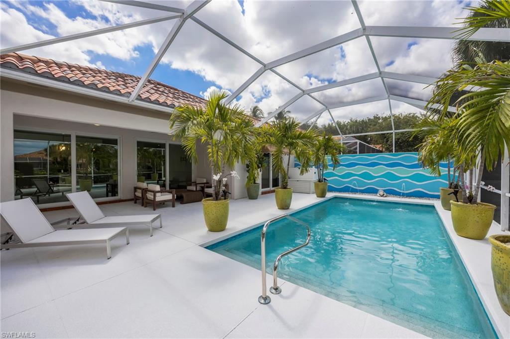 VILLAGE WALK - Residential