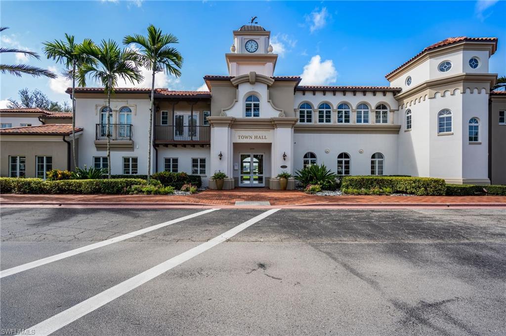 VILLAGE WALK - Residential