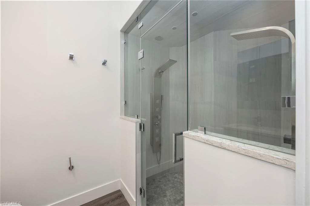 VILLAGE WALK - Residential