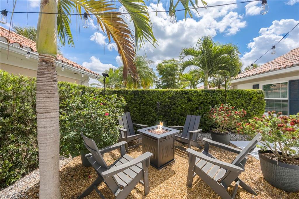 VILLAGE WALK - Residential