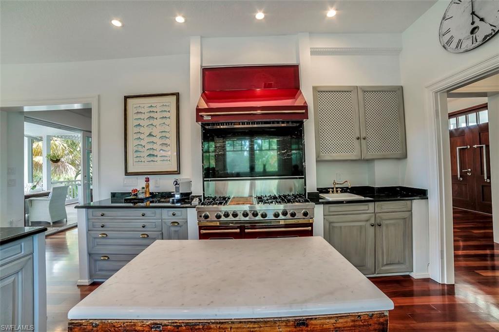 PALM ISLAND ESTATES - Residential