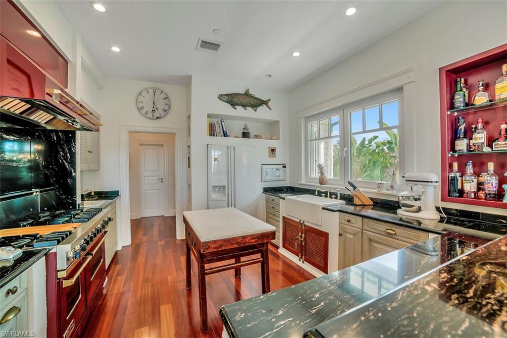 PALM ISLAND ESTATES - Residential