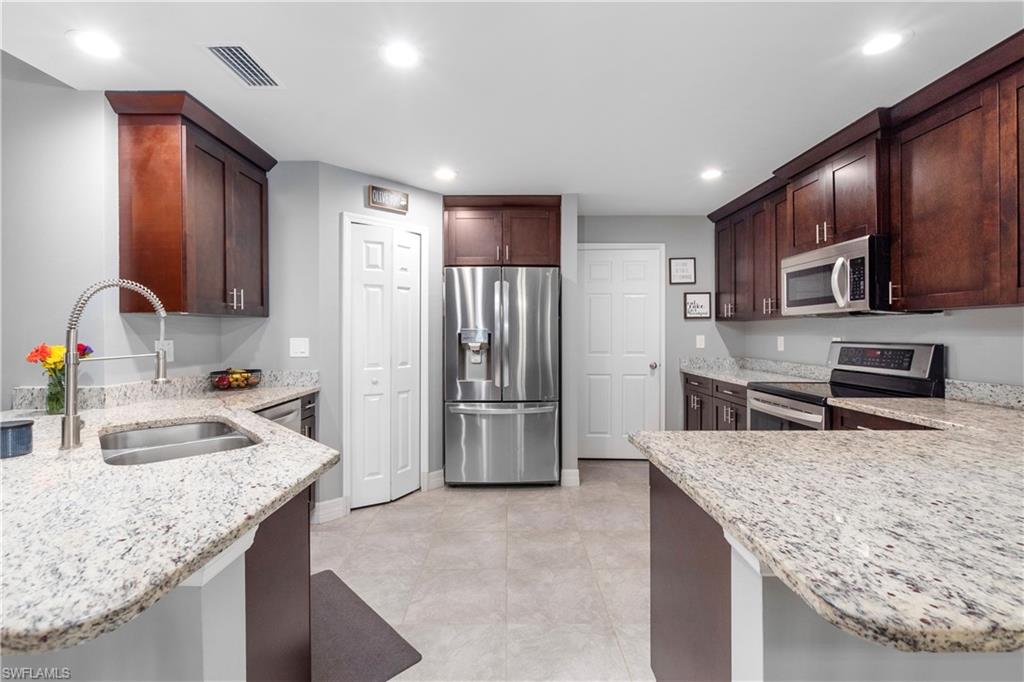 BUCKINGHAM PARK - Residential