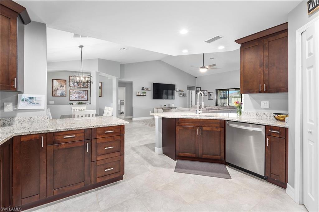 BUCKINGHAM PARK - Residential