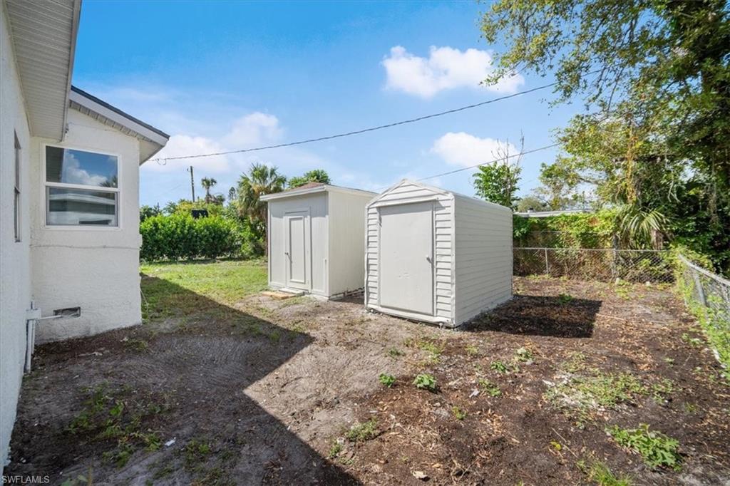 MEADOW LAWN REPLAT - Residential
