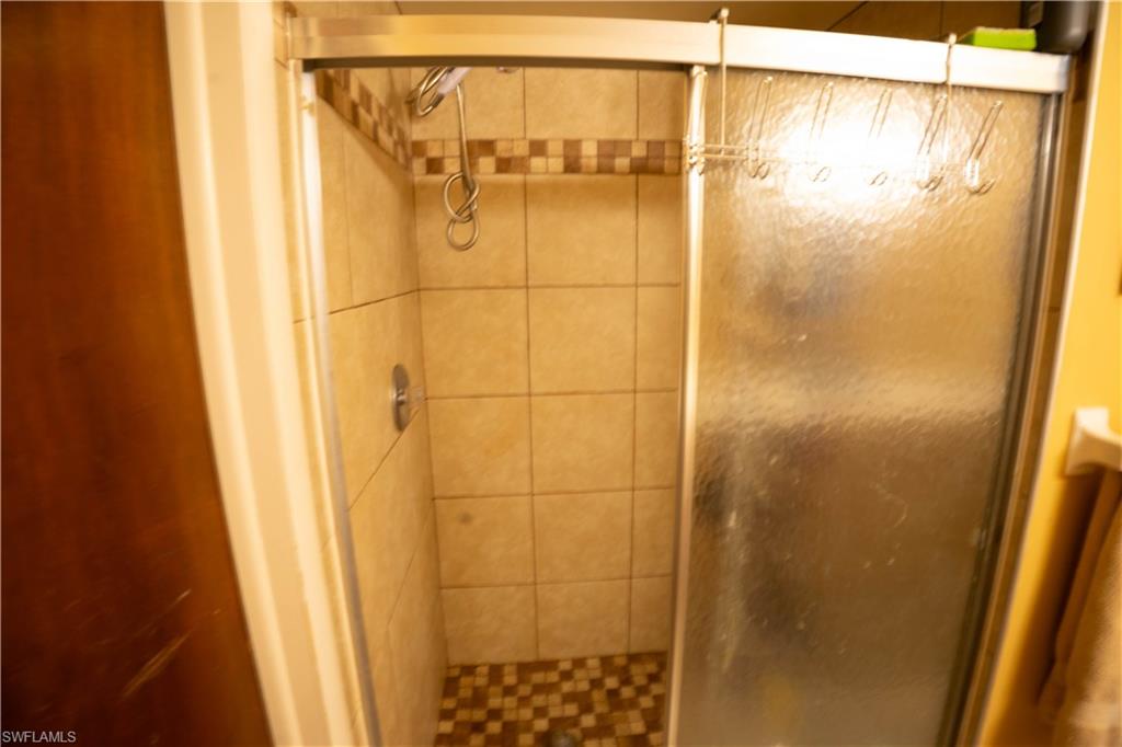 FORT MYERS SHORES - Residential