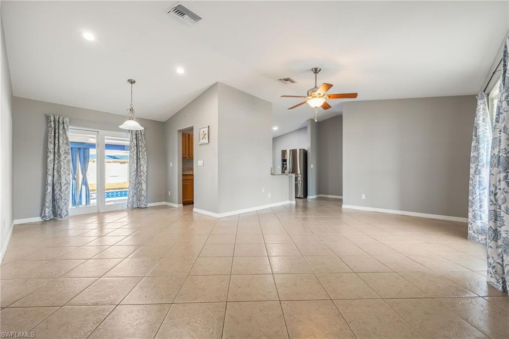 RIDGEWAY - Residential