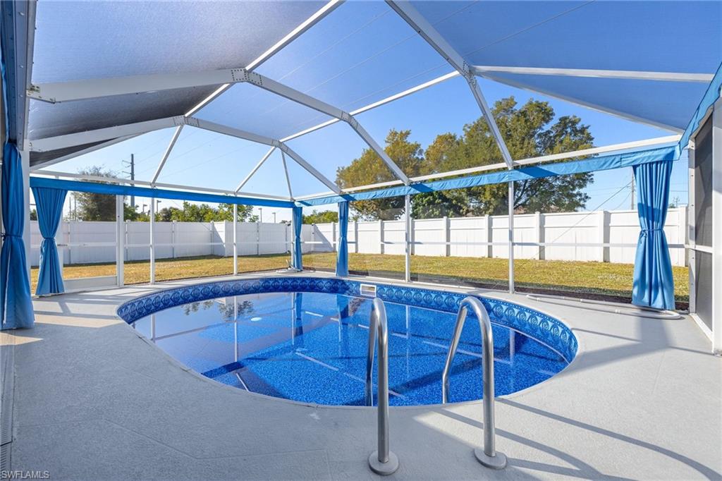 RIDGEWAY - Residential