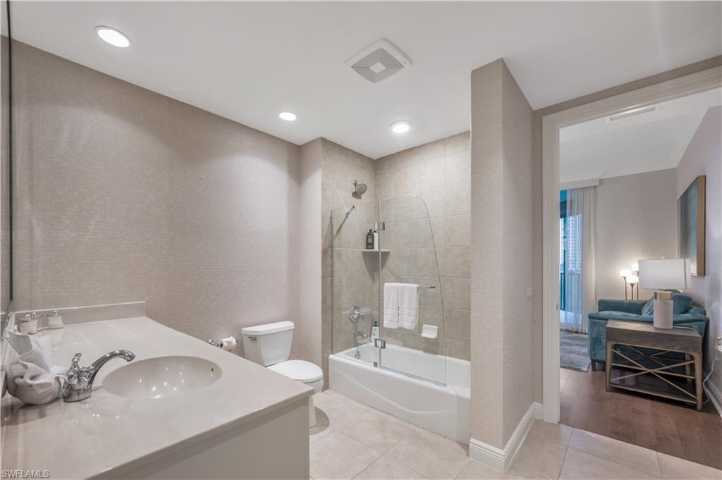 CASTELLA - Residential Lease