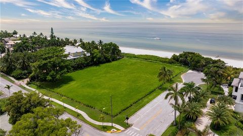 275 Gulf Shore BLVD N NAPLES FL 34102