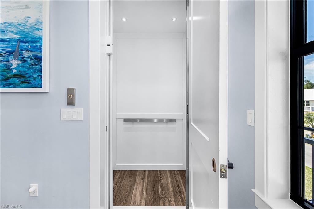 BONITA BEACH - Residential